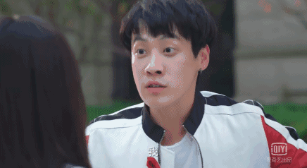 差点被第一集骗了错过它，对天发誓《同学两亿岁》真的很好看啊！