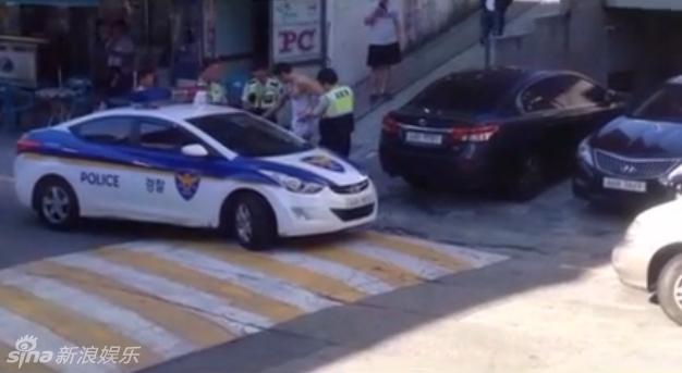 5名男子凌晨雪中裸奔 称为致青春洗涤心灵