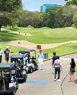 马云年龄(61岁马云新生活：新加坡打球配保镖，999年产权豪宅成新家)