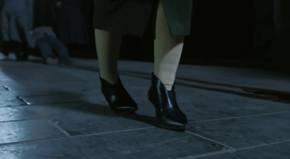 秦海璐新剧，第一集就显出“好剧”潜力，张嘉译演心狠手辣的反派