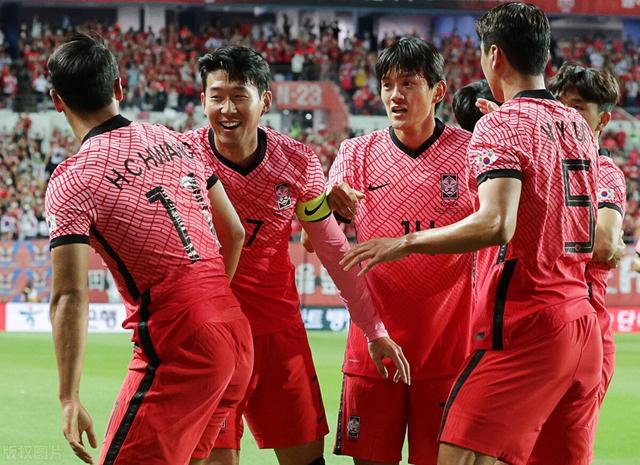 2-0，世界波闪击+孙兴慜百步穿杨，亚洲第3掀翻美洲杯2冠王