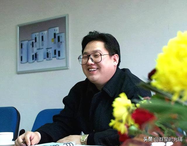 田海蓉丈夫徐明:28岁成富豪,44岁狱中病逝,今15岁女儿显成熟