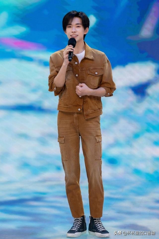 身高不到180男星！任嘉伦178、《长月烬明》罗云熙177，杨洋成谜