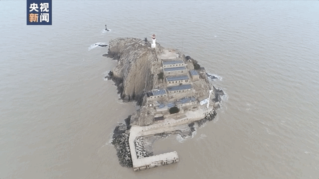 “想你的小花”流泪写信：我们都好，只是少了你