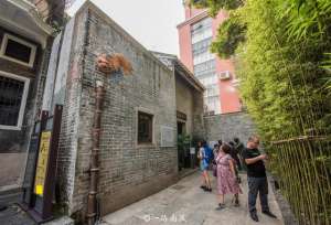 李小龙祖居(广东有两座李小龙祖居，都是旅游胜地，哪一个是真的？)