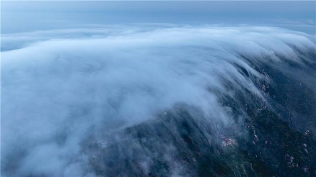 九华山：凌空入胜境，飘然登天台