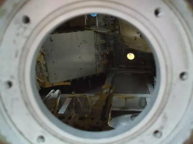 百年瞬间丨“神舟”四号飞船成功返回