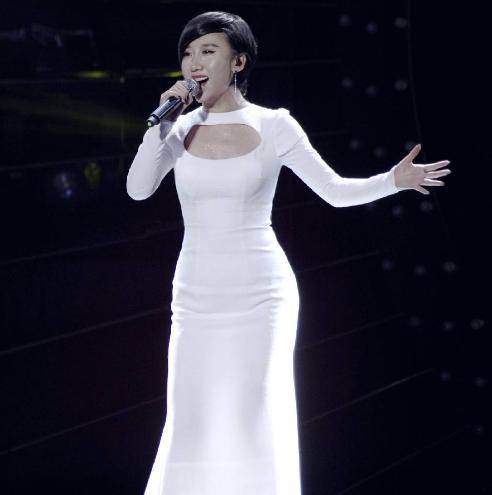 孟楠写的歌旋律缠绵,声线娴熟多变,音乐不是事业而是人生