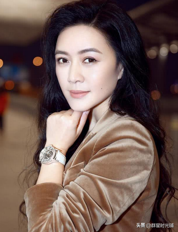 田海蓉丈夫徐明:28岁成富豪,44岁狱中病逝,今15岁女儿显成熟