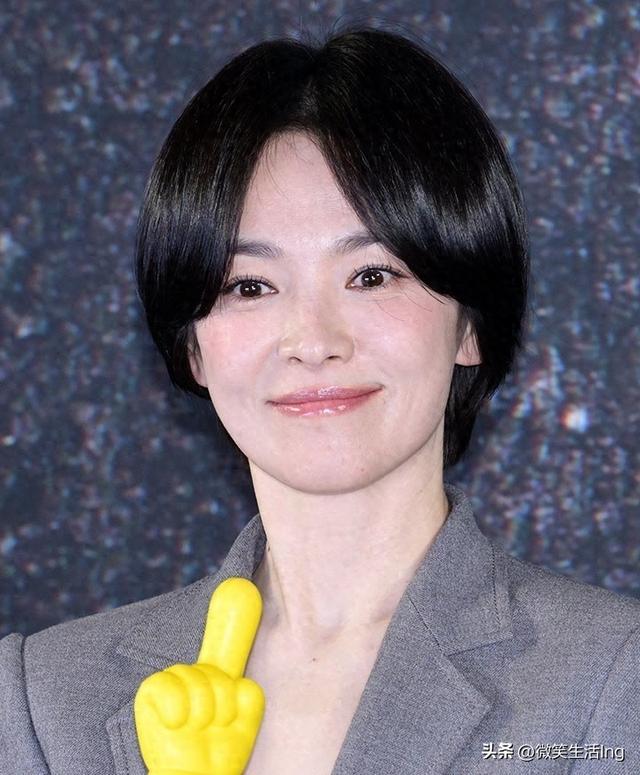 宋慧乔同款短发超火，韩国发廊纷纷贴免责声明：没有她的脸就别剪