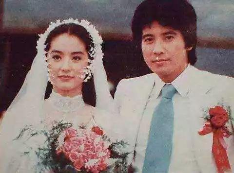 1974年,秦汉对怀孕的妻子说:我爱上了林青霞,我也不想失去你