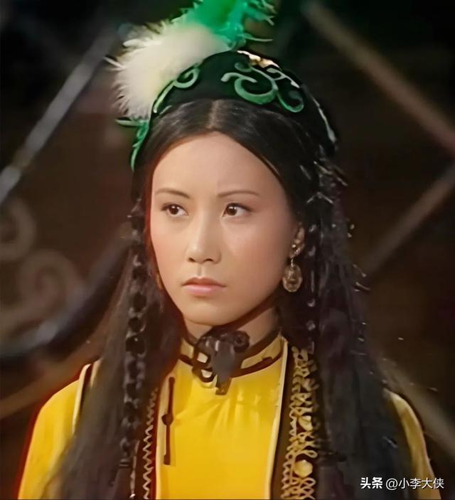 六版《书剑恩仇录》霍青桐，哪一个“翠羽黄衫”最经典？