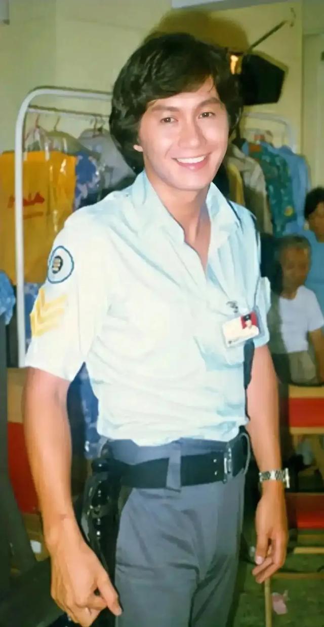 许冠杰:从平凡中走出的传奇