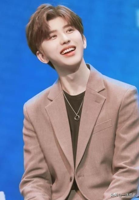 四年了，偶像练习生为什么只有蔡徐坤成了顶流呢