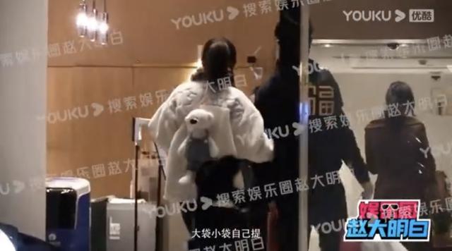 40岁Selina承认新恋情,与小7岁男友谈姐弟恋,离婚五年感情再遇春天