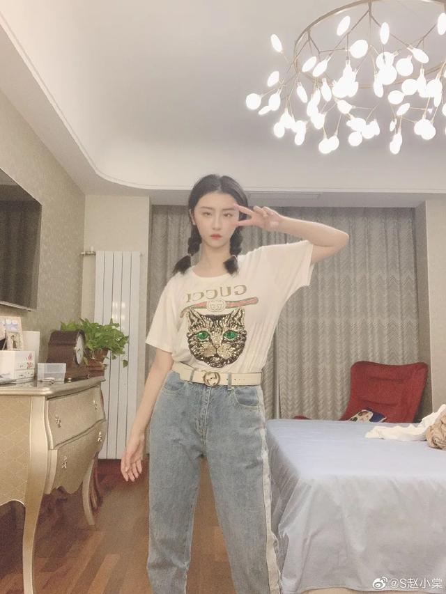 《青你2》排名惹争议，面冷心热的赵小棠竟然是她们中的隐形富二代