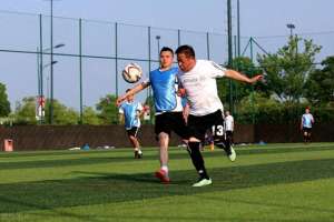 good(“好球”翻译为“good ball”老外表示错的离谱)