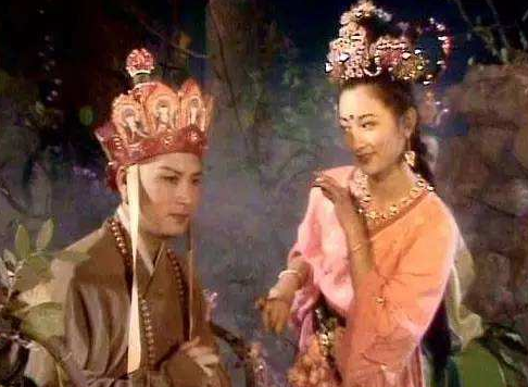 《西游记》王苓华演“杏仙”一夜爆红，却嫁华侨移居美国教舞蹈？