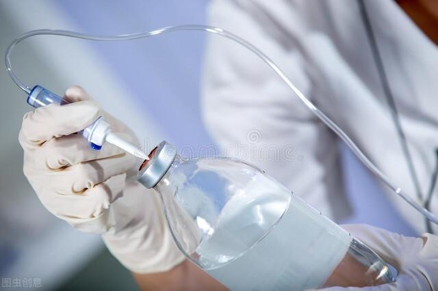 梅艳芳因癌症去世，年仅39岁！医生说：她的2个行为，值得反思