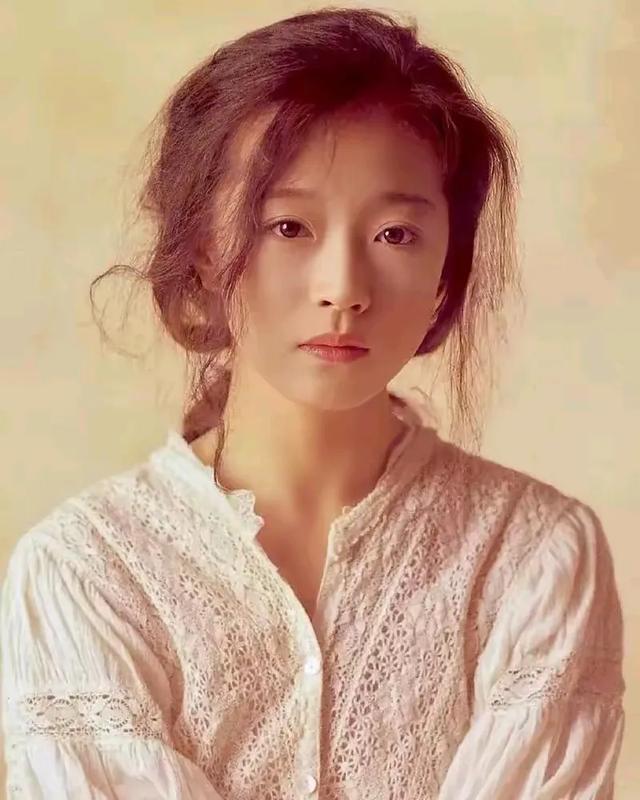 12位日本昭和女星,个个都是风情万种的美熟女,你更喜欢哪一位?