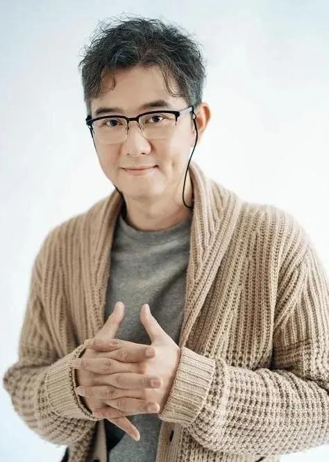 三婚两离，赵川情路坎坷，为啥却是最受欢迎的情感导师？