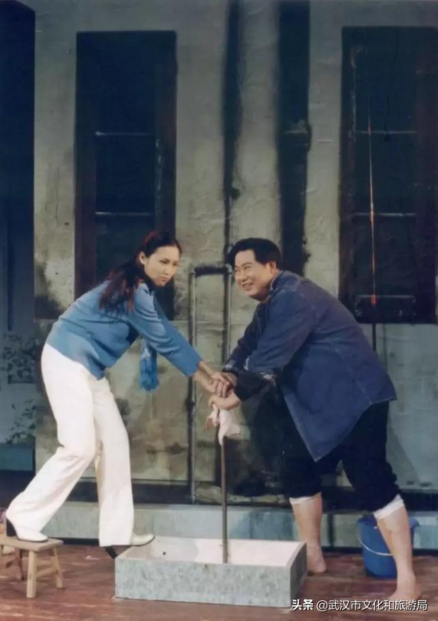 《都市茶座》原班人马，原来一直在胜利街等你！