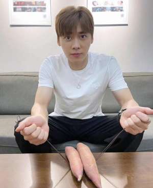 李易峰退出娱乐圈了吗(李易峰昔日荣誉头衔被收回，正式全面退圈，1小时掉粉15万)