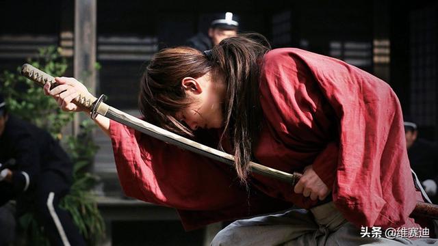 打破日本漫改影片的魔咒，《浪客剑心》真人电影为何如此成功？
