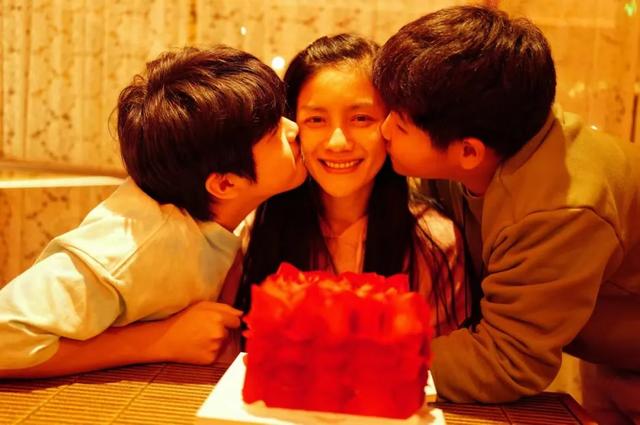 沙溢暴瘦变薄肌帅哥,胡可直呼一辈子没见过,果然真夫妻最好磕