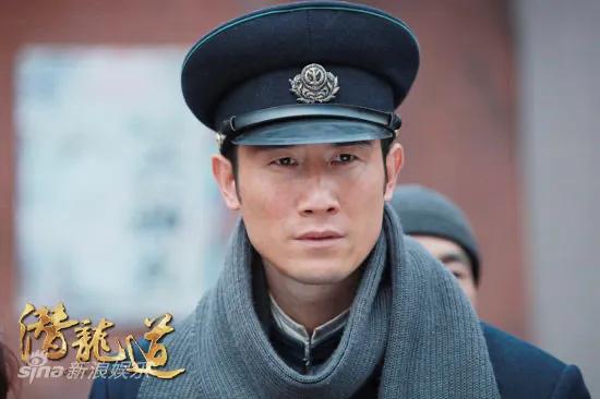 为你推荐一部精彩的抗战电视剧《潜龙道》，又名《平民大英雄》