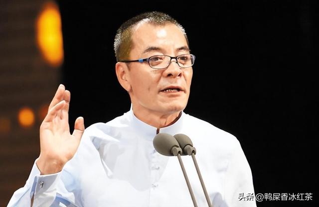 天津这一夜,暴露了刘威的“真实身份”,难怪郭德纲都得靠边站