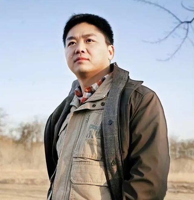 刘强东的三段感情经历和他背后的女人们