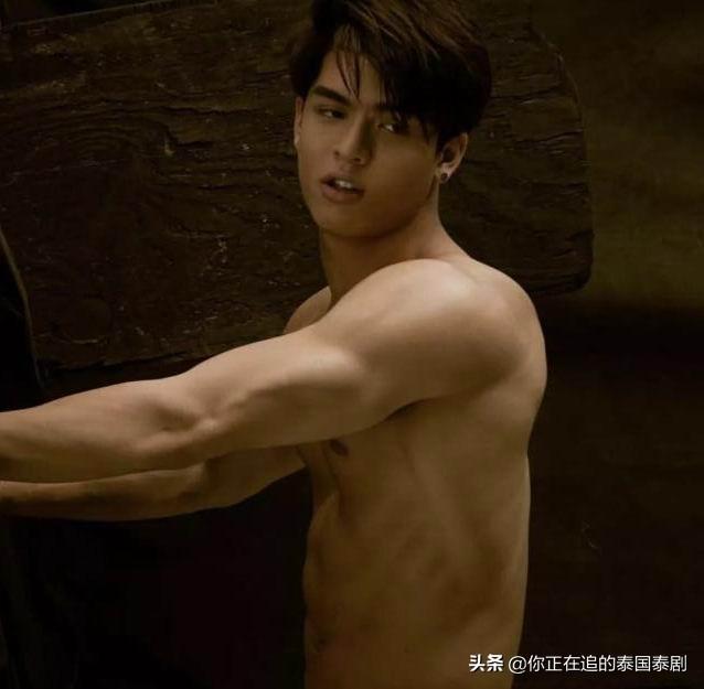 泰国娱乐圈最火健身狂人JossWayar：身材堪称“古希腊雕塑男神”