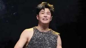 大笑江湖主题曲(差点没认出来小沈阳)