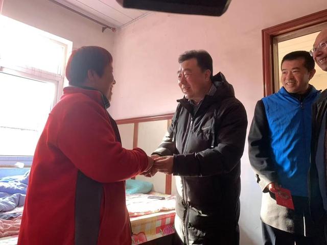 青岛故事丨这个冬天，他们自筹60余万，为1000多个村庄1200多户村民送温暖