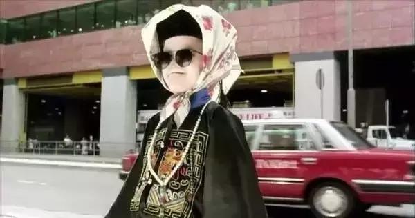 和王小凤并称鬼后，最美女僵尸，如今幸福美满