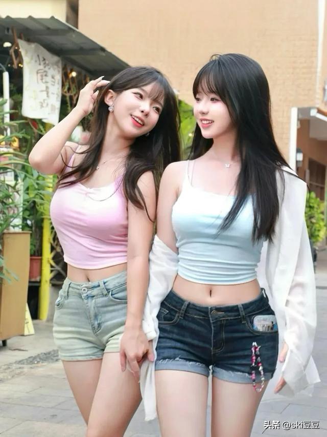 顶级姐妹花！姐姐温柔妹妹可爱，你更喜欢哪一个呢？