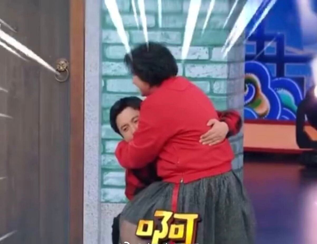 迪丽热巴的教科书式“公主抱”让人折服，也让不少男艺人为之汗颜