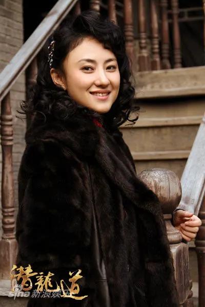 为你推荐一部精彩的抗战电视剧《潜龙道》，又名《平民大英雄》