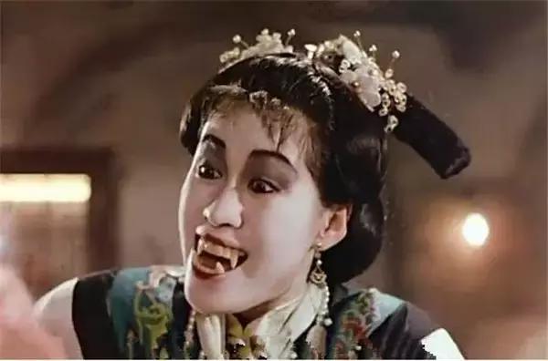 和王小凤并称鬼后，最美女僵尸，如今幸福美满