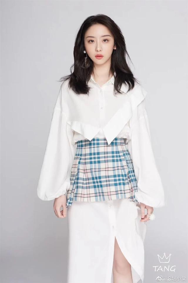 《青你2》排名惹争议，面冷心热的赵小棠竟然是她们中的隐形富二代