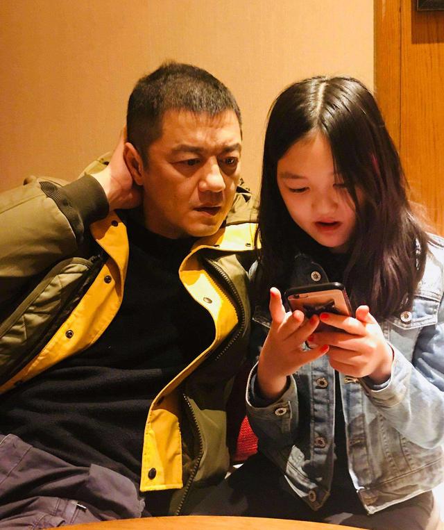 拿下柯蓝、瞿颖、周迅、王菲的李亚鹏，到底是渣男还是暖男？