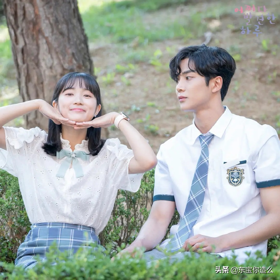 百看不厌的十部经典喜剧，下饭好剧，让你越吃越香