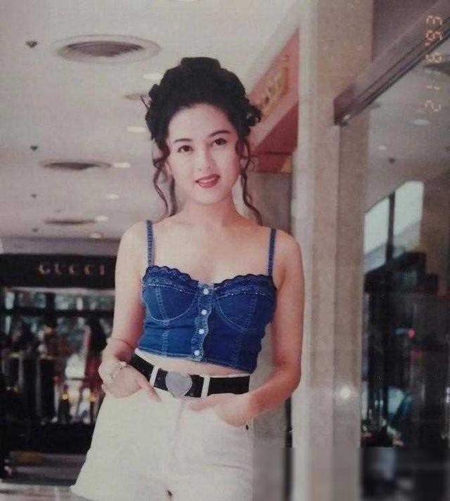 《蜜桃成熟时》：30年后，这部香港电影经典凭什么打动人心？