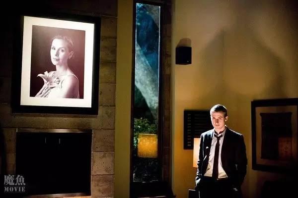 尾随杀人栽赃嫁祸,挑战法律底线,马修麦康纳扮演大律师黑白通吃