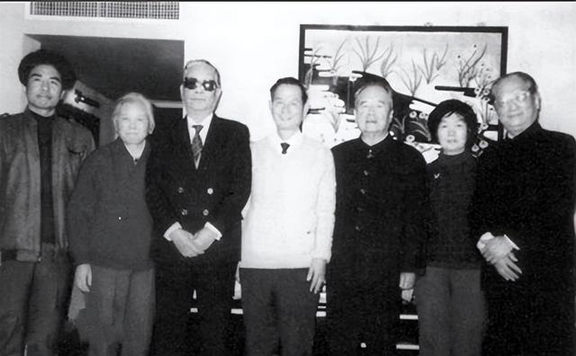 1950年红色特工吴石被捕，保密局人员搜查后感叹：这清官真不值得