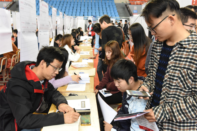 “不好意思，你能力再高我们也不录用”，央企的一句话，让人寒心