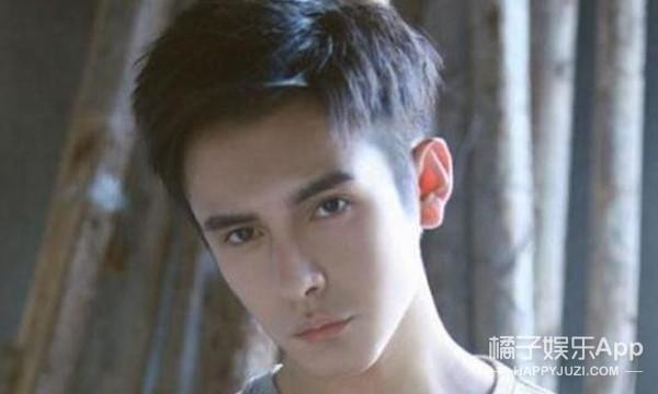 还记得《香蜜沉沉烬如霜》中的彦佑吗？他又换了张脸？