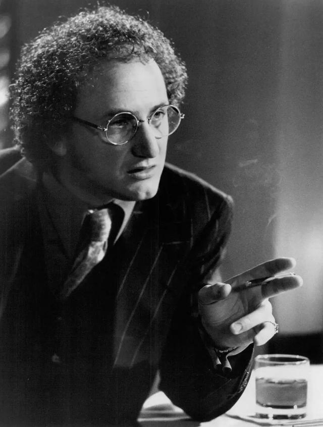 完美的犯罪片什么样，看这部电影就知道了