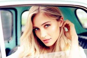 佐伊图片(德国顶级模特佐伊，粉丝过百万貌美如花，质感穿搭体现严谨文化)